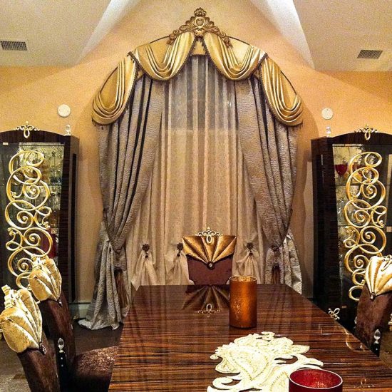 Transitional Dining Room Window Treatment